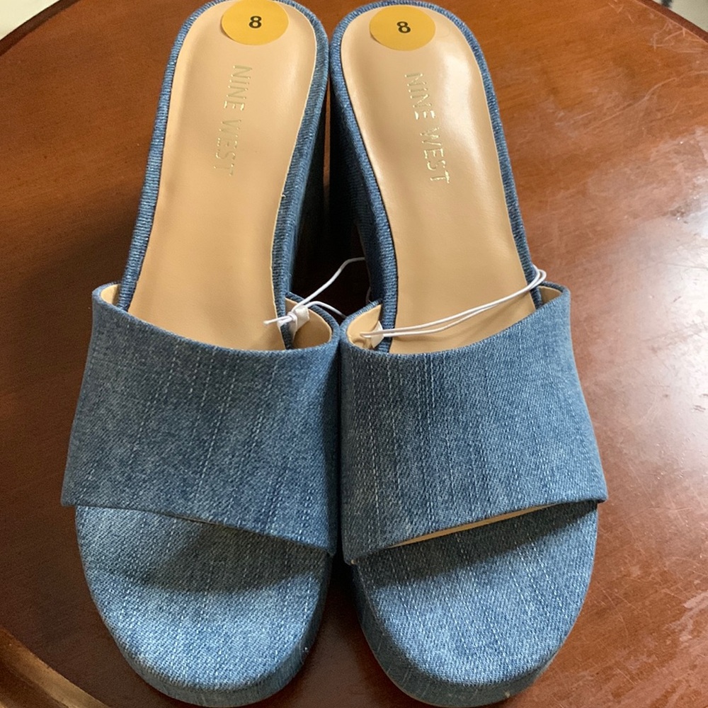 Nine West  Slides Sandals 👡